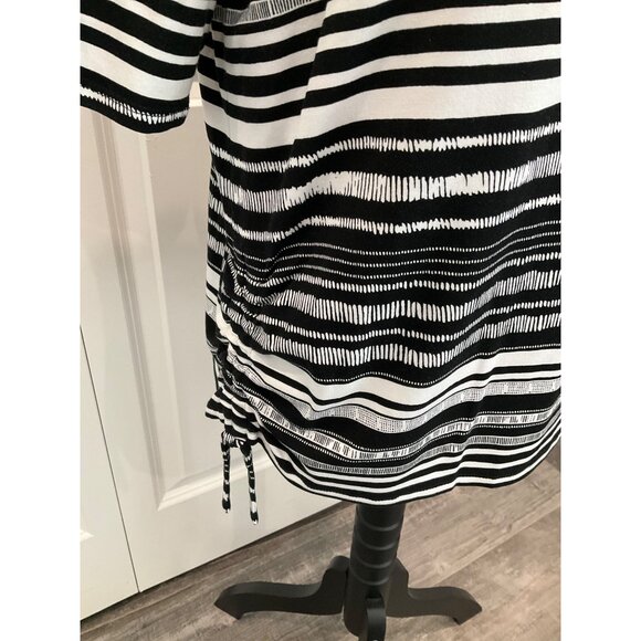 Chico's Black & White Stripe Top Tee size 1 Medium Side Gathers - Picture 3 of 5